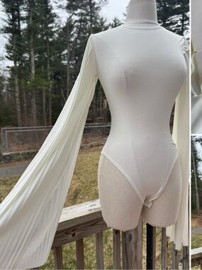 Creamy white Long-Sleeve Mock Neck cape sleeve Bodysuit